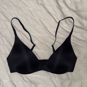 Skims Wireless Form Super Push Up Plunge Bra